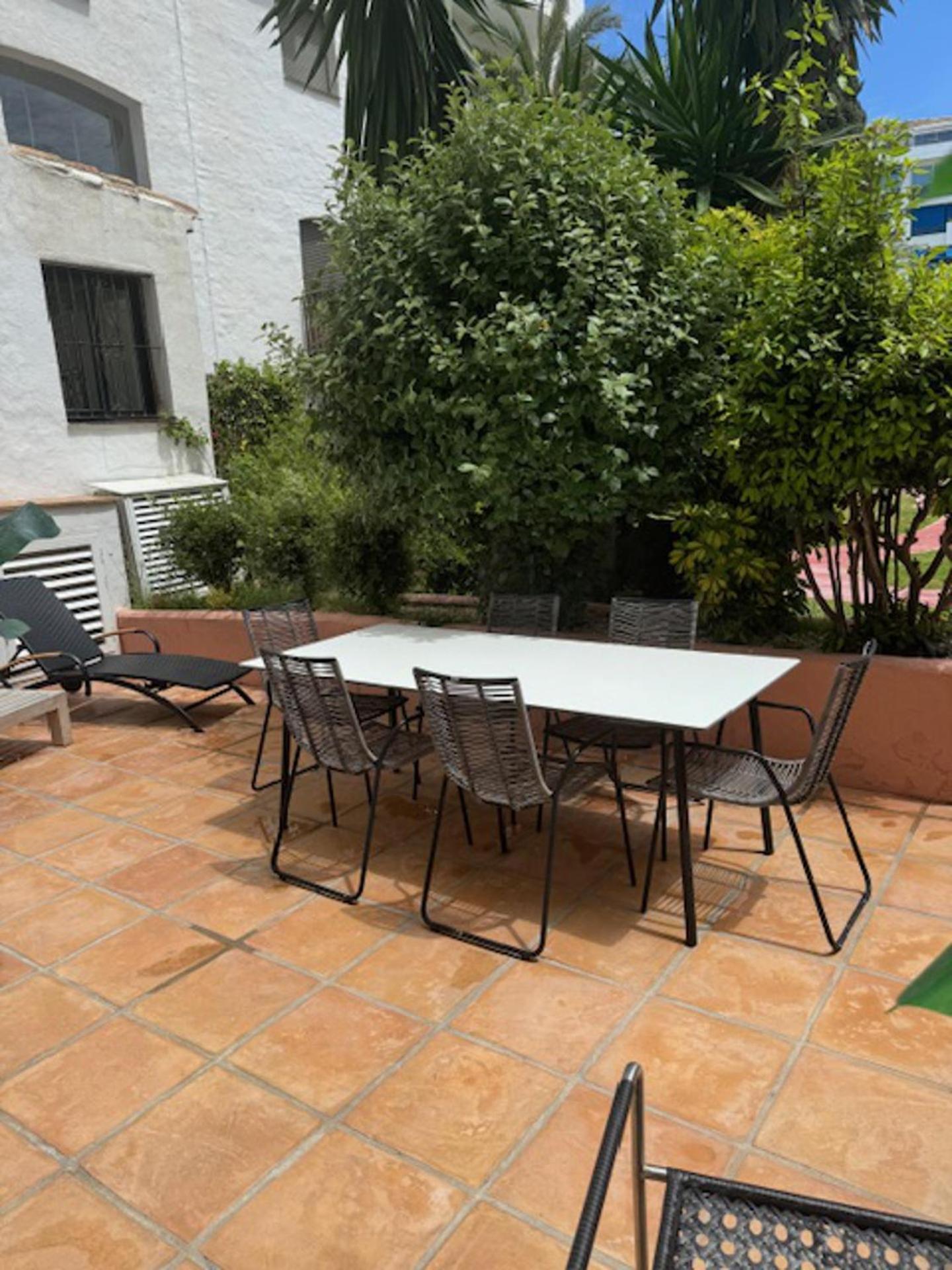 Luxurious Apartment In Puerto Banus Marbella Exteriör bild